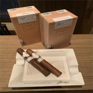 Davidoff Of Geneva Cigar Bar