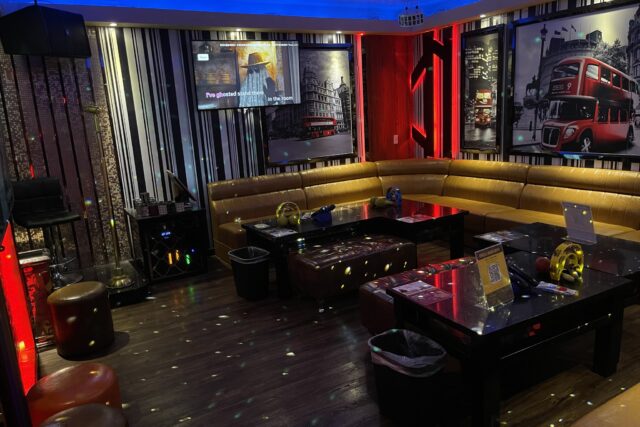 Music Tunnel KTV Cafe