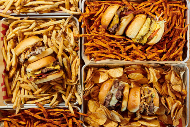 MOOYAH Burgers, Fries & Shakes